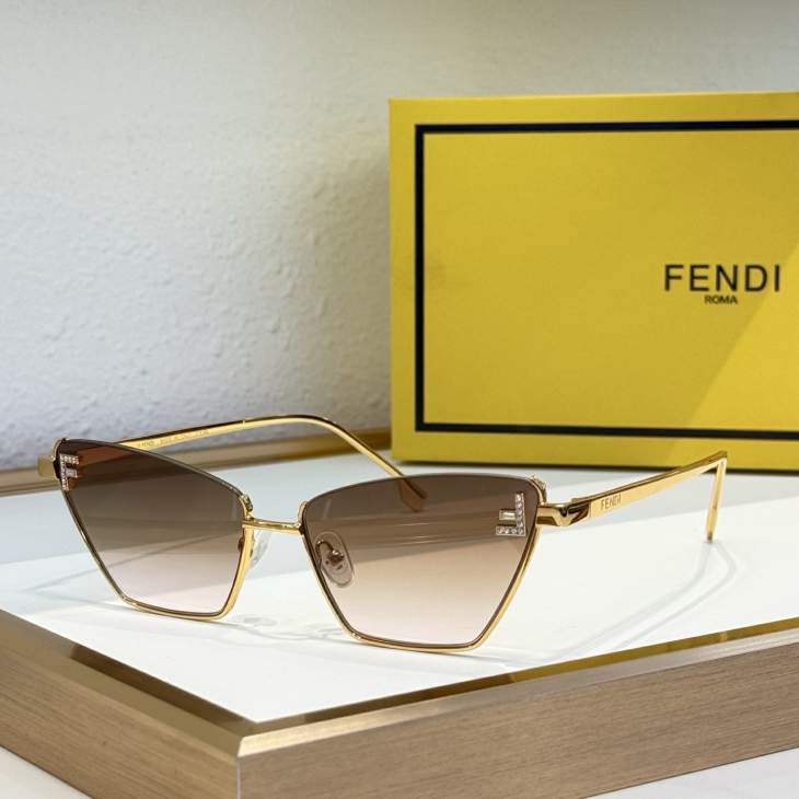Picture of Fendi Sunglasses _SKUfw80238613fw